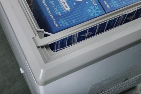 FDF20CF 61'' Width Horizontal Display Island Freezer - Nafcool™ Commercial Freezer Icecream, frozen food, Ice bag and Gelato - Image 8