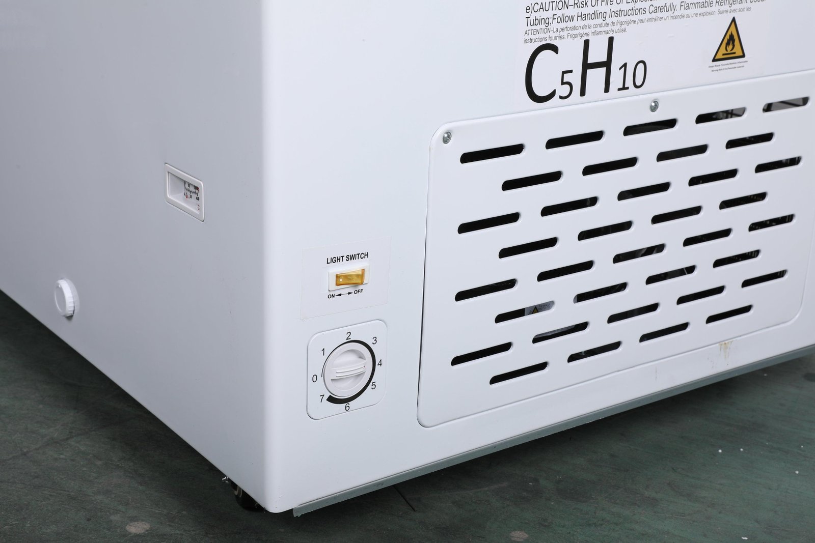 FDF12.4CF 41'' Width Horizontal Display Island Freezer - Nafcool™ Commercial Freezer Icecream, frozen food, Ice bag - Image 11