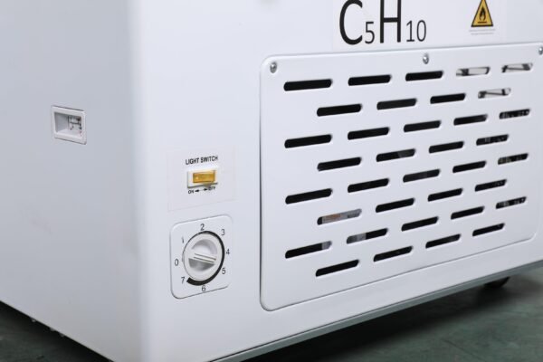 FDF23CF 71'' Width Horizontal Display Island Freezer - Nafcool™ Commercial Freezer Icecream, frozen food, Ice bag and Gelato - Image 5