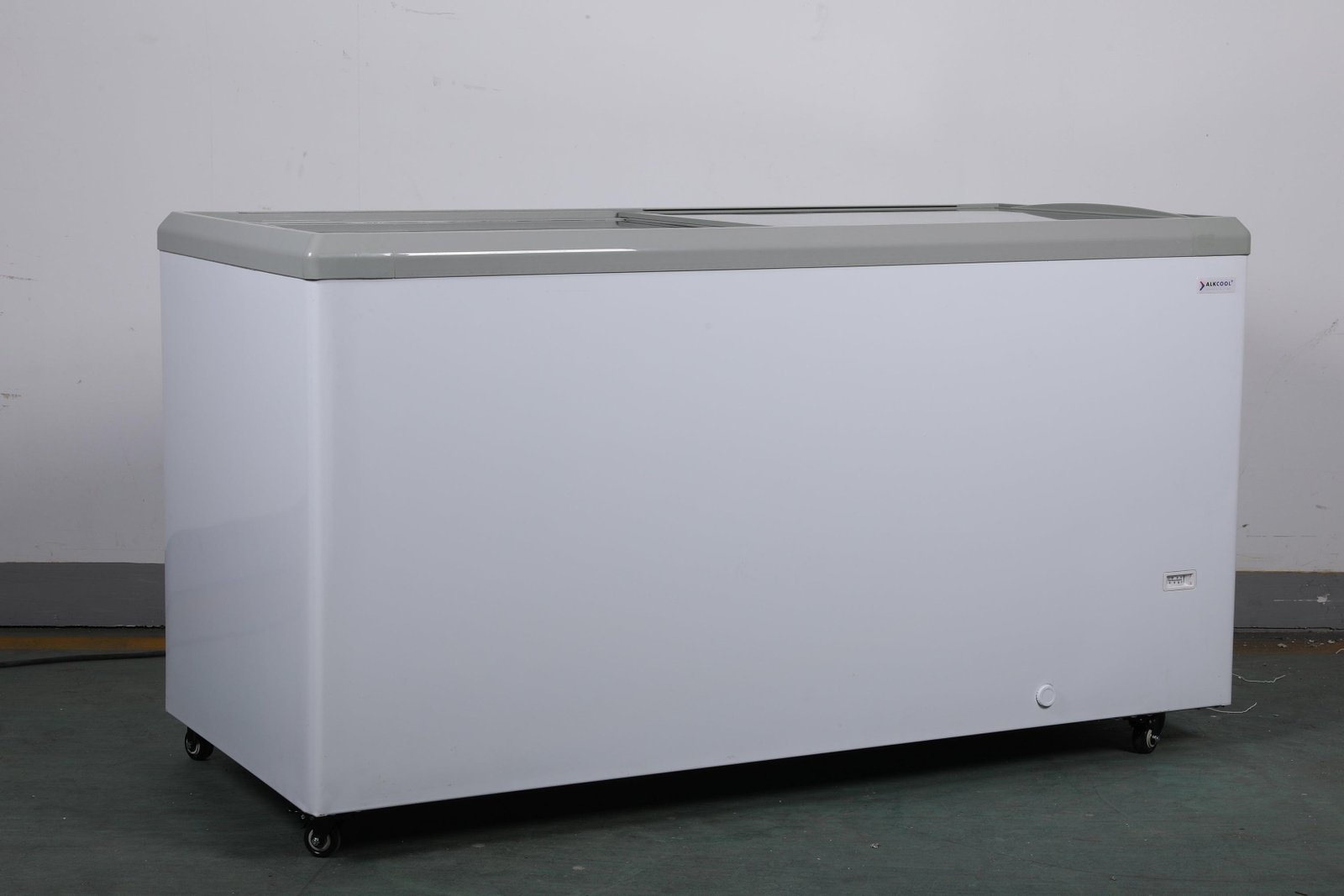 FDF20CF 61'' Width Horizontal Display Island Freezer - Nafcool™ Commercial Freezer Icecream, frozen food, Ice bag and Gelato - Image 7