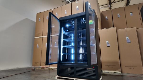Visual Two Section Display Freezer w/ Swing Door SGDF40N- Bottom Mount Compressor, no wheels, Black, 115v with Hydrocarbon Refrigerant - Image 11