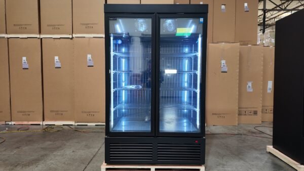 Visual Two Section Display Freezer w/ Swing Door SGDF40N- Bottom Mount Compressor, no wheels, Black, 115v with Hydrocarbon Refrigerant - Image 6